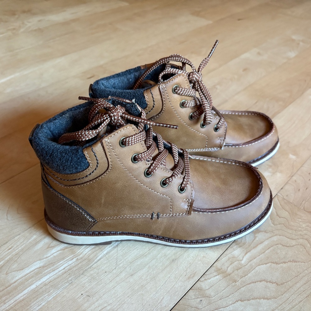 NEW size 4 boys brown dress boots